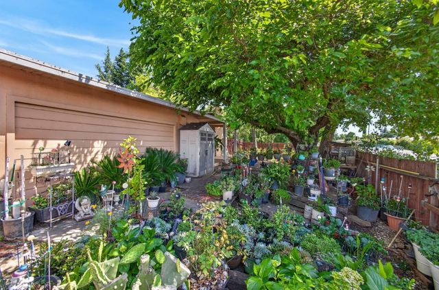 2200 Eastern Ave, Sacramento, CA 95864