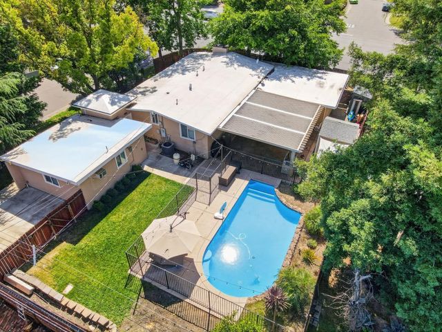 2200 Eastern Ave, Sacramento, CA 95864