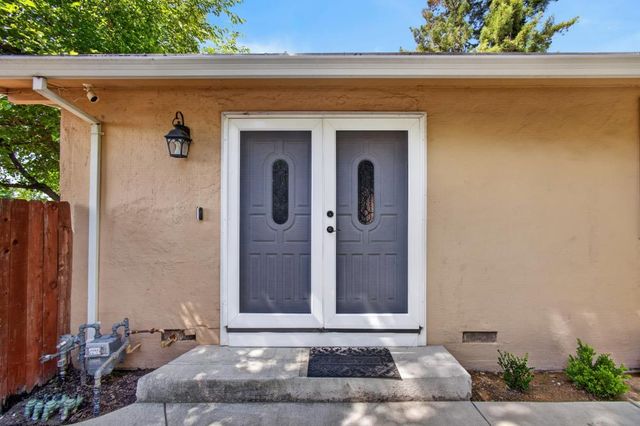 2200 Eastern Ave, Sacramento, CA 95864