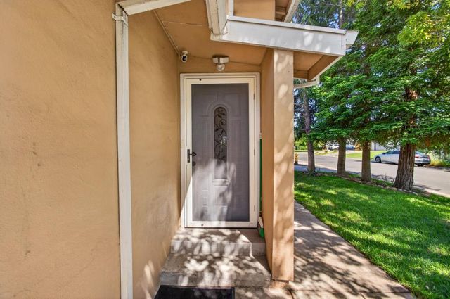 2200 Eastern Ave, Sacramento, CA 95864