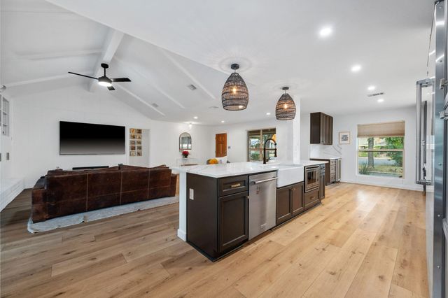 2303 Inverrary CIR, Austin, TX 78747