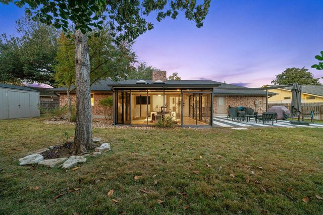 2303 Inverrary CIR, Austin, TX 78747