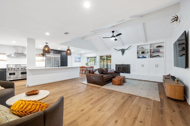 2303 Inverrary CIR, Austin, TX 78747