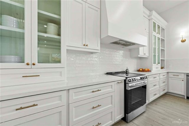 1811 E 28th Street, Mission, TX 78574