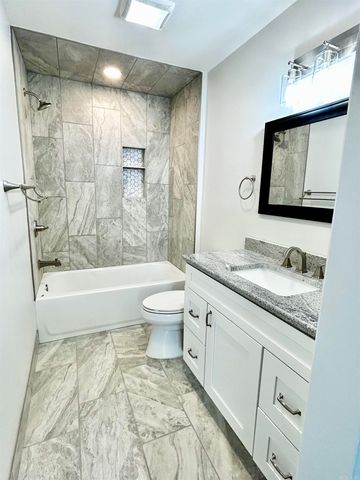 174 Ridge Road Road, Houston, AR 72070