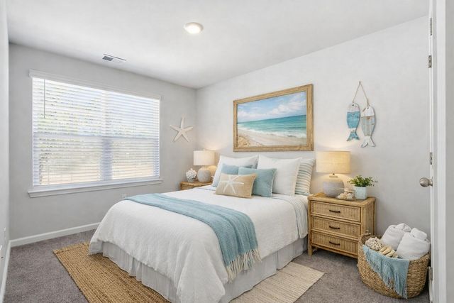 4692 Palm View Circle, North Charleston, SC 29418