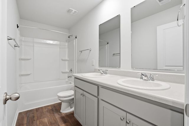 4692 Palm View Circle, North Charleston, SC 29418