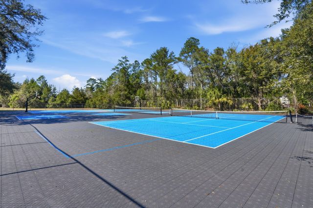 4692 Palm View Circle, North Charleston, SC 29418