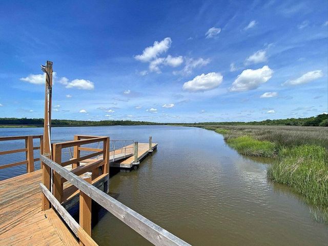 4692 Palm View Circle, North Charleston, SC 29418