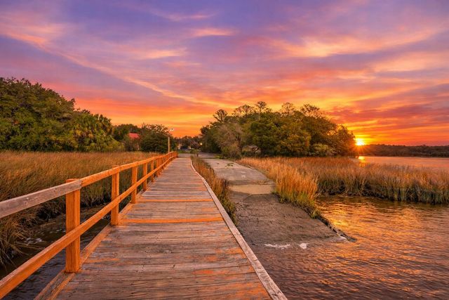 4692 Palm View Circle, North Charleston, SC 29418