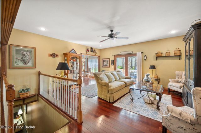 418 Hoagland Hill Rd, Mt Washington, KY 40047