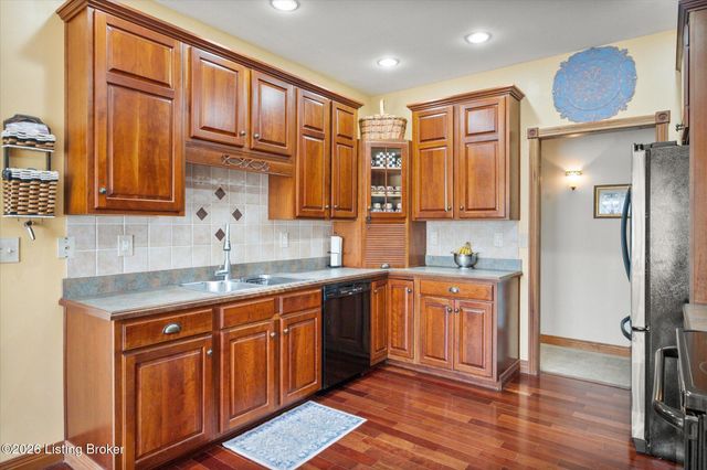 418 Hoagland Hill Rd, Mt Washington, KY 40047