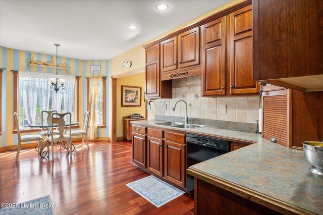 418 Hoagland Hill Rd, Mt Washington, KY 40047
