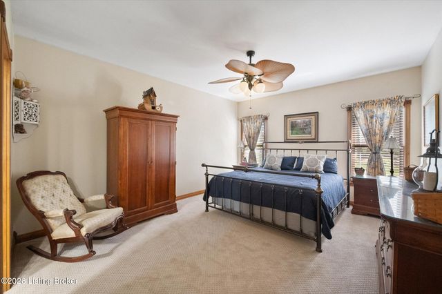 418 Hoagland Hill Rd, Mt Washington, KY 40047