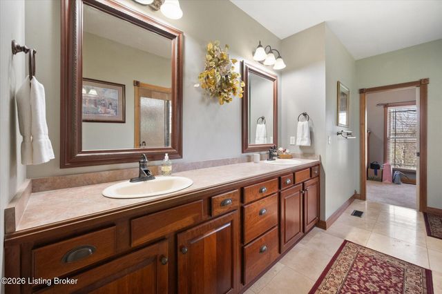 418 Hoagland Hill Rd, Mt Washington, KY 40047