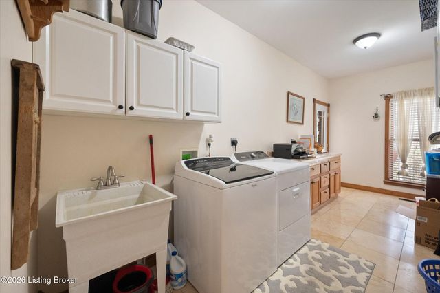418 Hoagland Hill Rd, Mt Washington, KY 40047