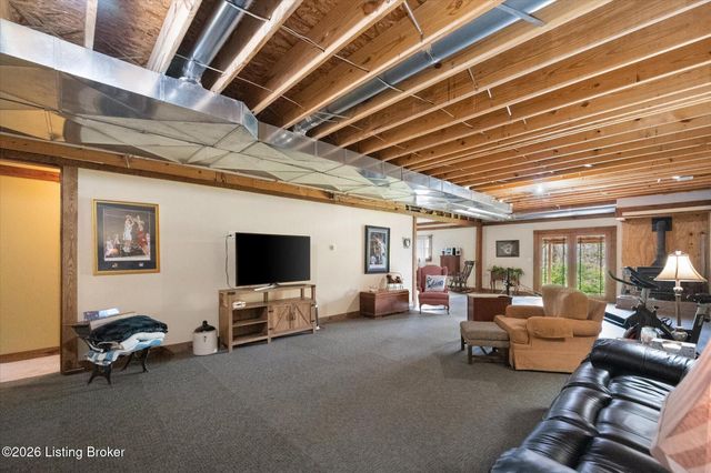 418 Hoagland Hill Rd, Mt Washington, KY 40047