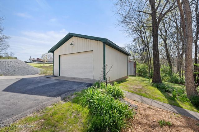 418 Hoagland Hill Rd, Mt Washington, KY 40047