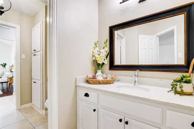 3902 Dunwich Drive, Richardson, TX 75082