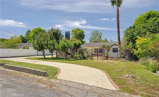 5733 Oakdale Avenue, Woodland Hills, CA 91367