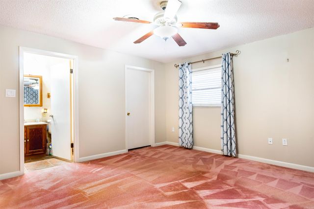 124 Valley Dr, Helena, AR 72342