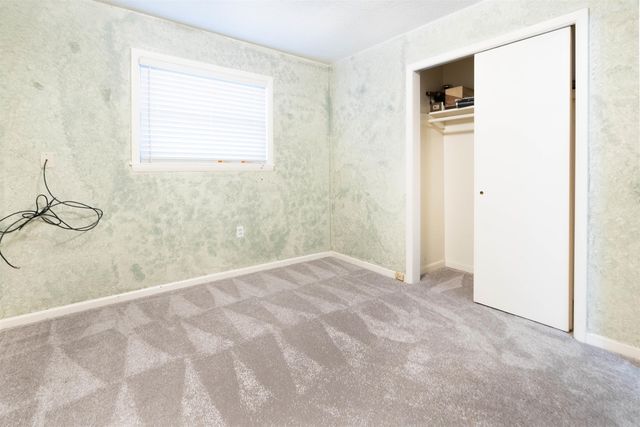 124 Valley Dr, Helena, AR 72342