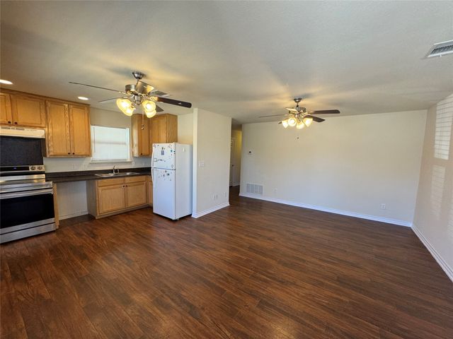 1332 Driess Street, Fort Worth, TX 76104