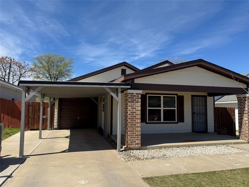 1332 Driess Street, Fort Worth, TX 76104