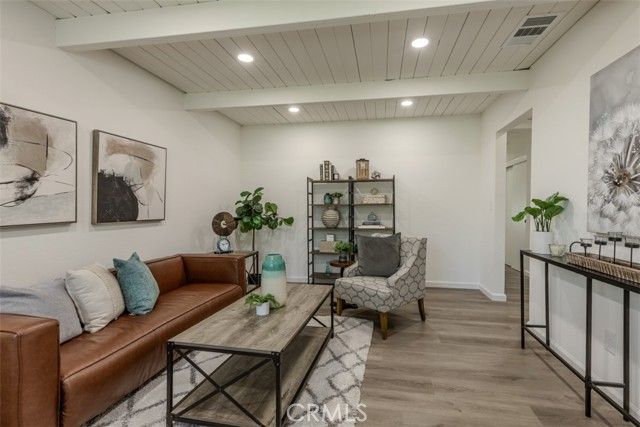 2036 La Jolla, Stockton, CA 95204