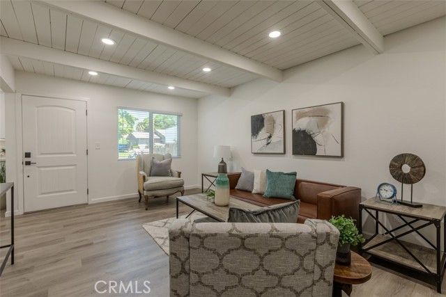 2036 La Jolla, Stockton, CA 95204