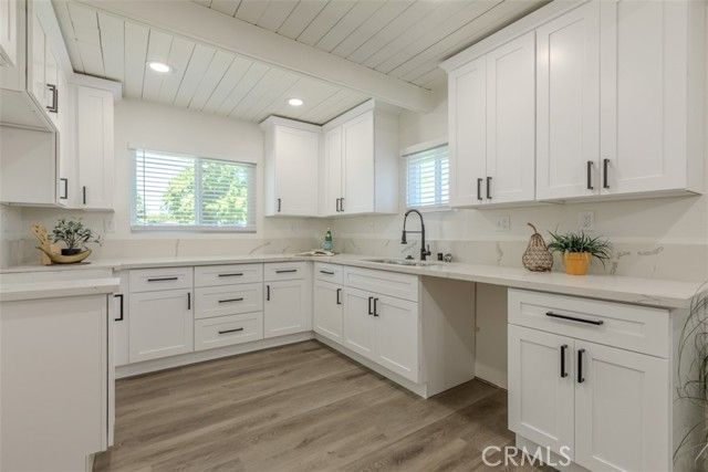 2036 La Jolla, Stockton, CA 95204