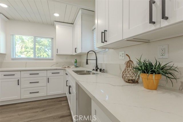 2036 La Jolla, Stockton, CA 95204