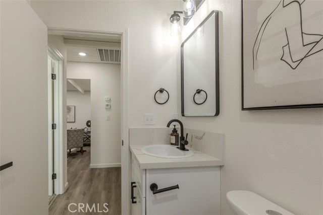 2036 La Jolla, Stockton, CA 95204