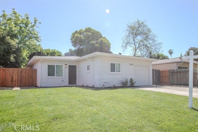 2036 La Jolla, Stockton, CA 95204