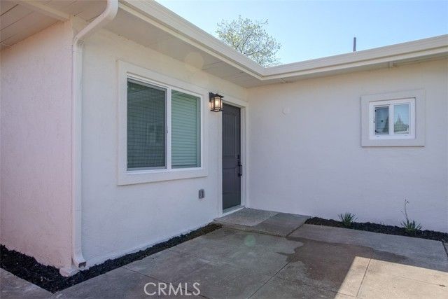 2036 La Jolla, Stockton, CA 95204