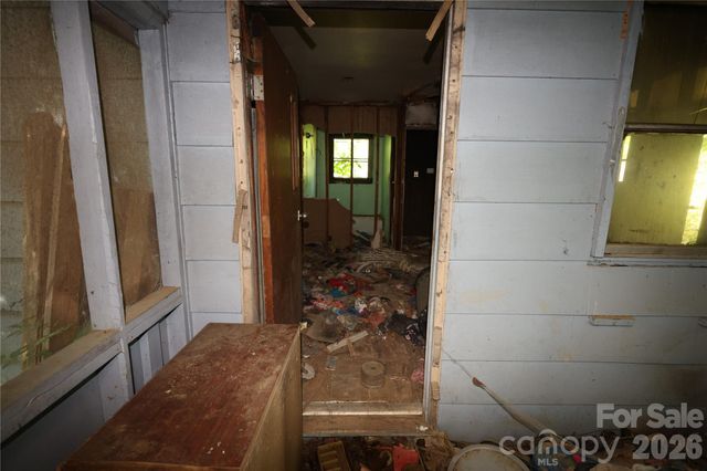 708 Smyre Drive, Gastonia, NC 28054