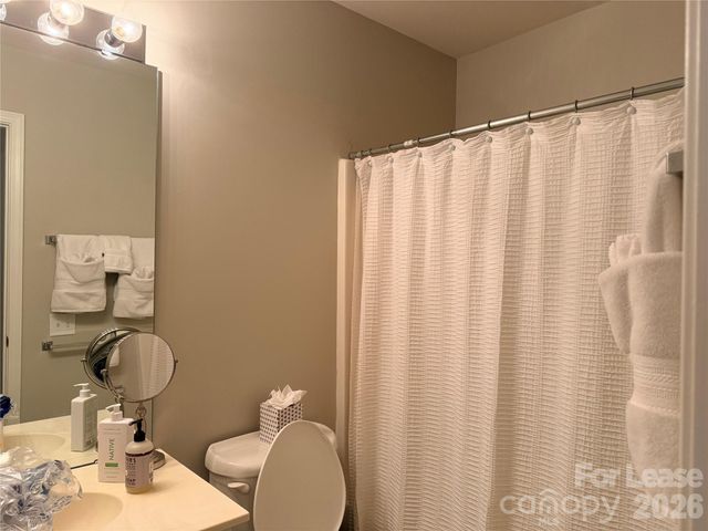6626 Rothchild Drive, Charlotte, NC 28270