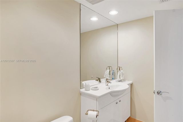 1850 S Ocean Dr 1410, Hallandale Beach, FL 33009