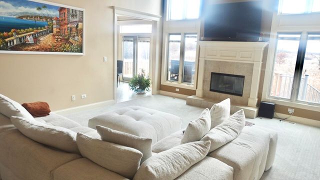 1811 Rizzi Lane, Bartlett, IL 60103