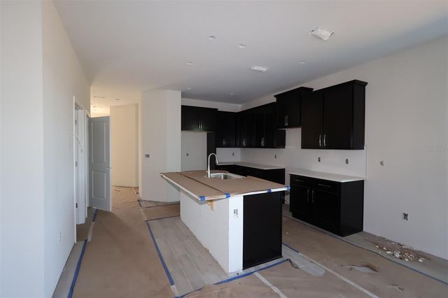 5192 CENTER LAKE RANCH BOULEVARD, St Cloud, FL 34771