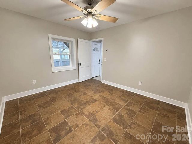 116 Beverly Avenue, Hendersonville, NC 28792