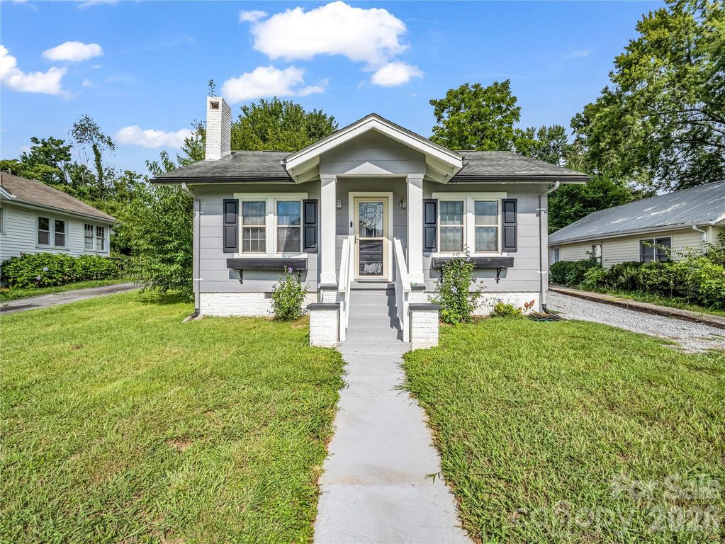 116 Beverly Avenue, Hendersonville, NC 28792