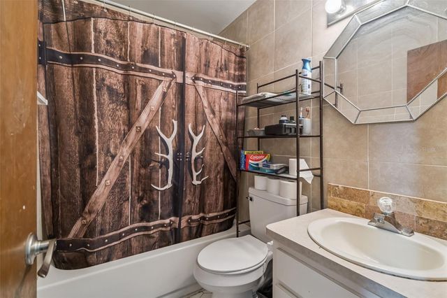 112 LAKE MATTIE ROAD, Auburndale, FL 33823