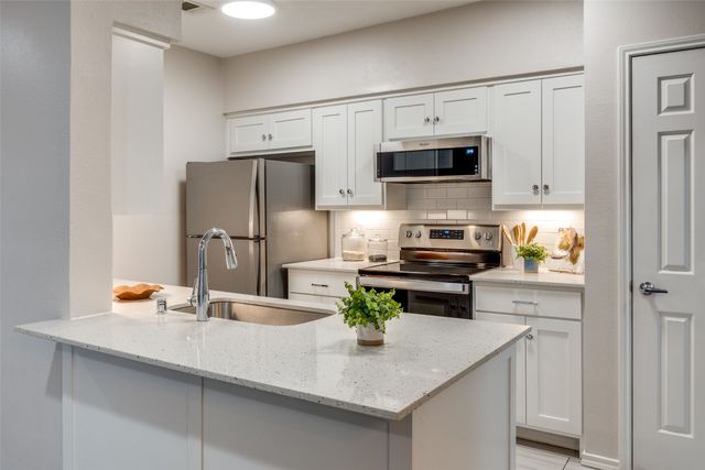 4501 Druid Lane 1206, Dallas, TX 75205