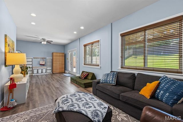 1215 Drayton Avenue, Webster Groves, MO 63119