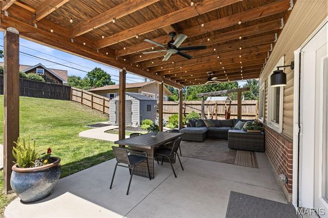 1215 Drayton Avenue, Webster Groves, MO 63119