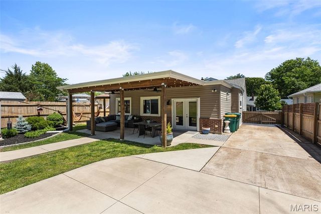 1215 Drayton Avenue, Webster Groves, MO 63119