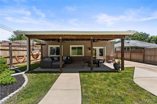 1215 Drayton Avenue, Webster Groves, MO 63119
