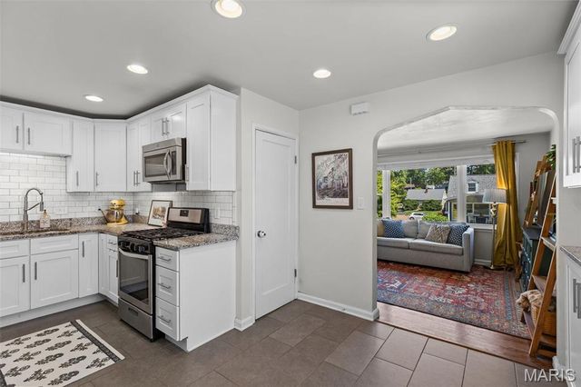 1215 Drayton Avenue, Webster Groves, MO 63119