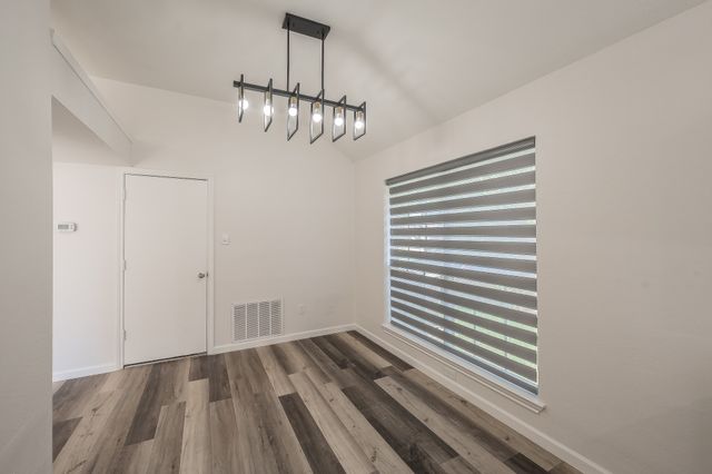 2711 Canterbury Street, Euless, TX 76039